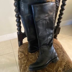 New Frye Veronica black leather fur boot 8